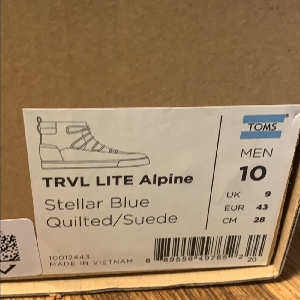 TOMS MENS SNOW BOOTS